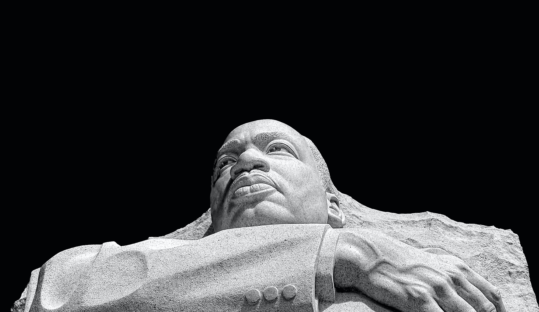 ricardo-gomez-angel-p-spl5HkqJM-unsplash-opt.jpg Martin Luther King Jr Statue picture